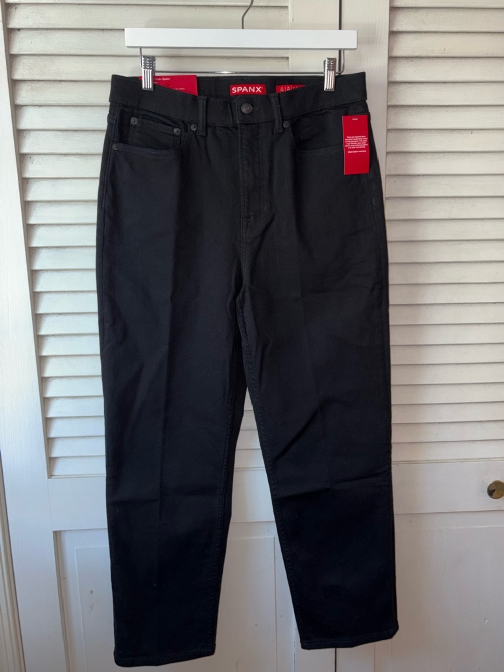 NWT SPANX Straight Leg Jeans Black Hadlock Wash Size 14 Tummy Control - Picture 2 of 7